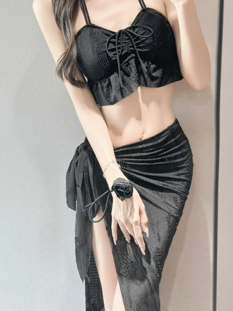 Women Fashion Style - Damski dwuczęściowy strój kąpielowy w kwiaty,
