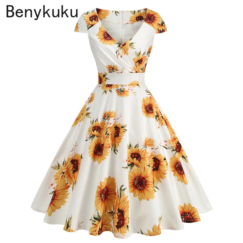 Sukienka w stylu lat 50. i 60. – Women'S Fashion Of The 50S recenzja i cena