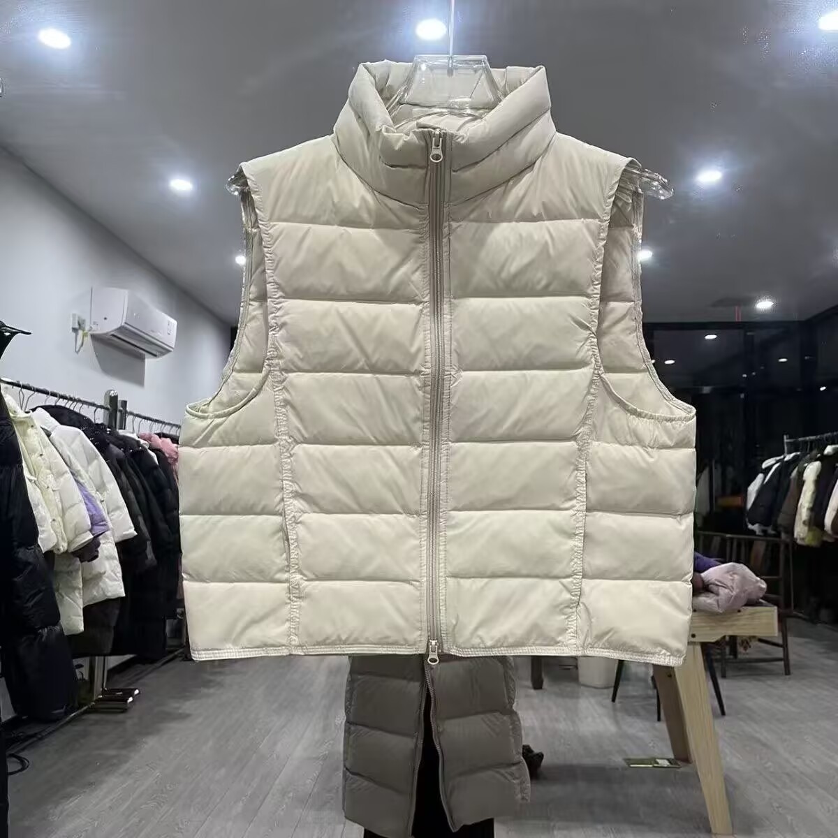 Nowa kolekcja Jesień/Zima 2026 – Puffer Vest Fashion Women recenzja i cena